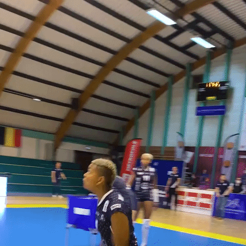 MarcqVolley giphyupload sport girl yeah GIF