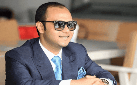 safwansobhan giphygifmaker giphyattribution GIF