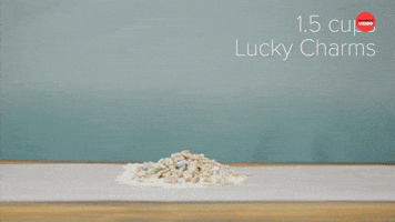 Lucky Charms Ice Cream Cake