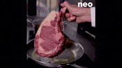 neo_tv_officiel neo steak viande cote de boeuf GIF
