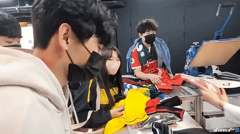 qwerpoiu22ppop giphyupload GIF