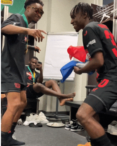 Happy Bayer 04 GIF by Bayer 04 Leverkusen