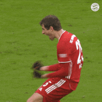 Thomas Muller Reaction GIF by FC Bayern Munich