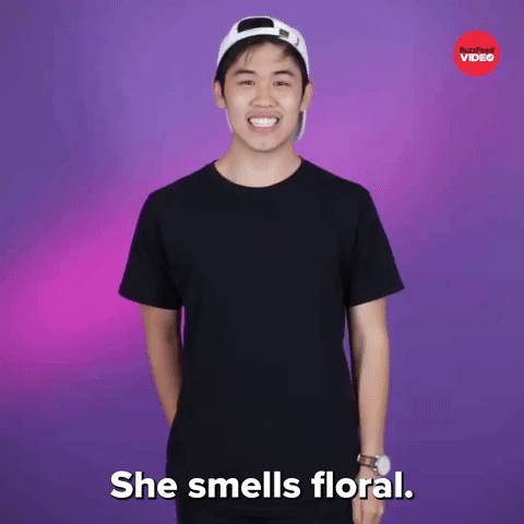 She Smells Floral