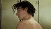 thomas hayes shower GIF by NRK P3