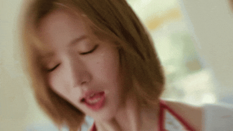 Jiwoo GIF