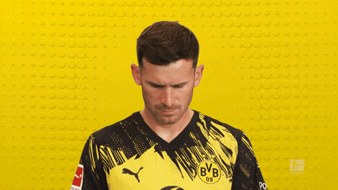 Look Up Borussia Dortmund GIF by Bundesliga