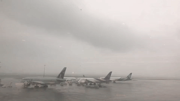 Flights From Auckland Airport Cancelled Due to Intense Lightning Storm