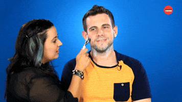 Girlfriends Shave Their Boyfriends’ Faces