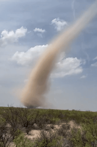 Large Landspout in Western Texas