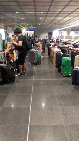 Passengers Face Long Lines at Frankfurt Airport