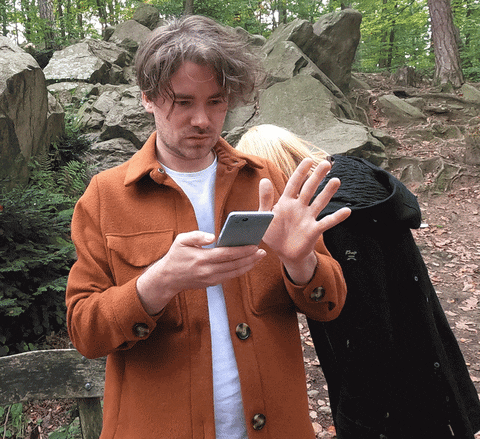 info12121de giphyupload GIF