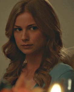 emily vancamp revenge GIF