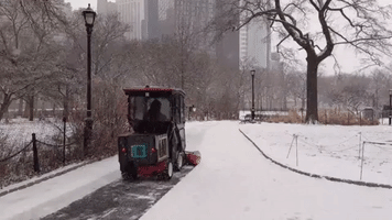 Snow Falls in Manhattan as Winter Weather Continues in New York