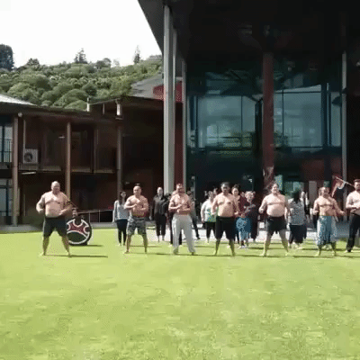 Maori School Performs Haka in Solidarity With Dakota Pipeline Protesters