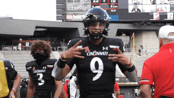 College Football Hype GIF by Cincinnati Bearcats