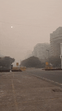 Dangerous Air Pollution Prompts School Closures in Delhi
