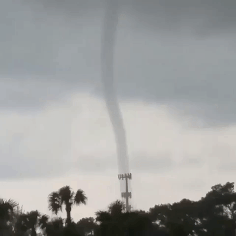 Waterspout Moves Across Holmes Beach in Florida