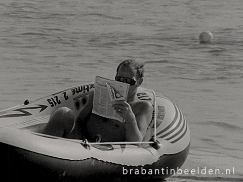 Beach Chilling GIF by BrabantinBeelden