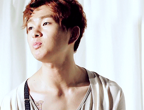 he is sexy and he knows it lee jinki GIF