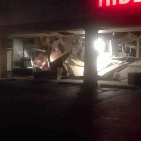 Possible Tornado Damages Stores in Central Alabama
