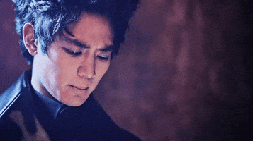 look up choi minho GIF