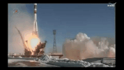 fusÃ©e GIF by BFMTV