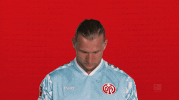 Look Up Mainz 05 GIF by Bundesliga