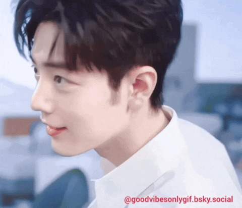 marifanaccount  GIF