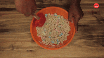 Lucky Charms Ice Cream Cake