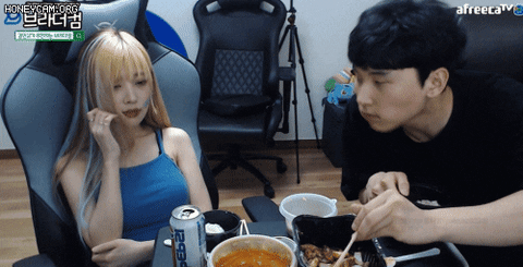 qwerpoiu22ppop giphyupload GIF