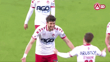 felipe avenatti hug GIF by KV Kortrijk
