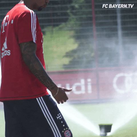 cheers thums up GIF by FC Bayern Munich