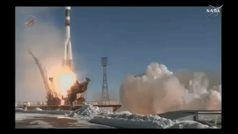 fusÃ©e GIF by BFMTV