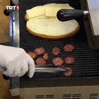 Cook Toast GIF by TRT