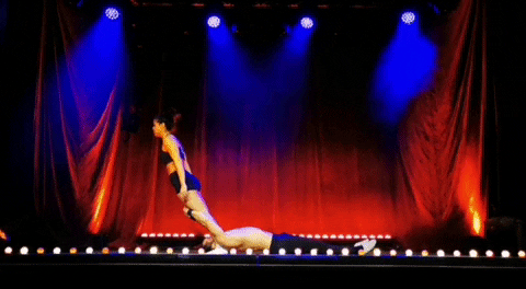 leclownbresilien circus cirque acrobat adagio GIF