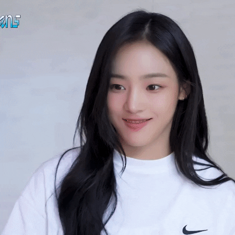 K Pop Kim Minji GIF