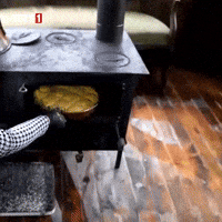 Hungry Bakery GIF by TRT