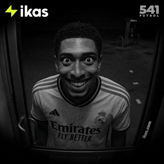 Real Madrid Shadow GIF by Salih Kizilkaya