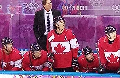jonathan toews canada GIF