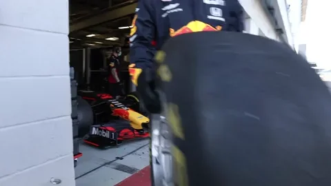 Ver Red Bull GIF