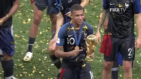 France Kiss GIF by FIFA