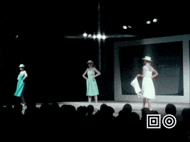 Fashion Show GIF by Beeld & Geluid