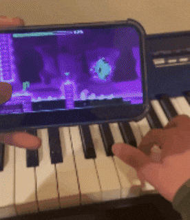 Piano GIF