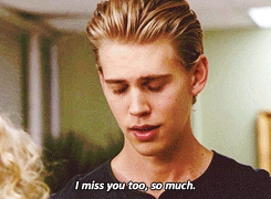 I Miss You Too Carrie Bradshaw GIF
