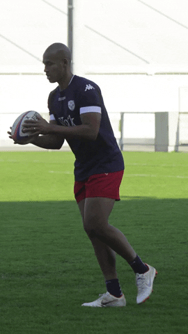 fc grenoble kick GIF by FCG Rugby