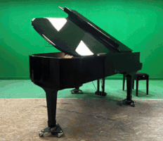Yamaha C7 GIF