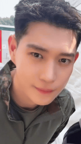 Festival Zoom In GIF