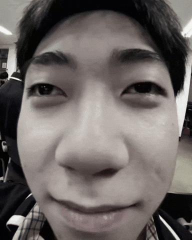 Hwangbang Junhwi 황방 짱구 GIF