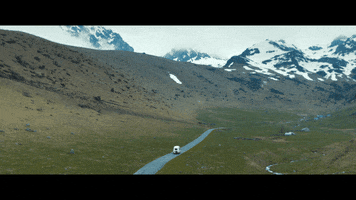 Travel Mountain GIF by Bouygues Telecom
